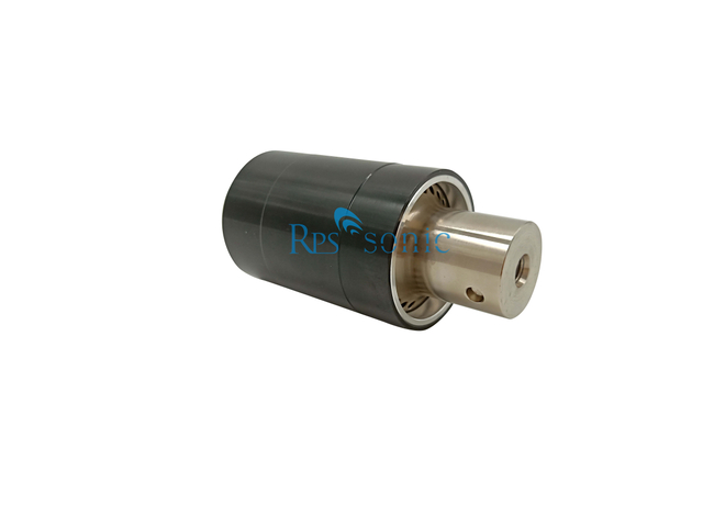 Convertitori/trasduttore Branson K-30 da 30 Khz 1500 W Codice articolo: 101-135-037 Trasduttore di saldatura 
