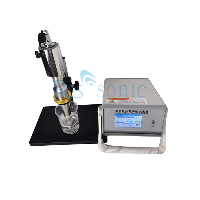 Sistem de emulsionare cu ultrasunete de procesare a lichidului cu ultrasunete