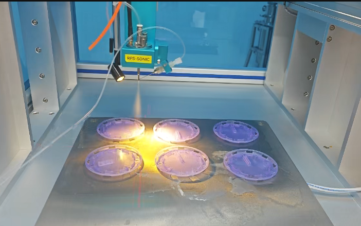 Lze použ&iacute;t ultrazvukovou technologii k potažen&iacute; chirurgick&yacute;ch podnosů roztokem Triclosan?